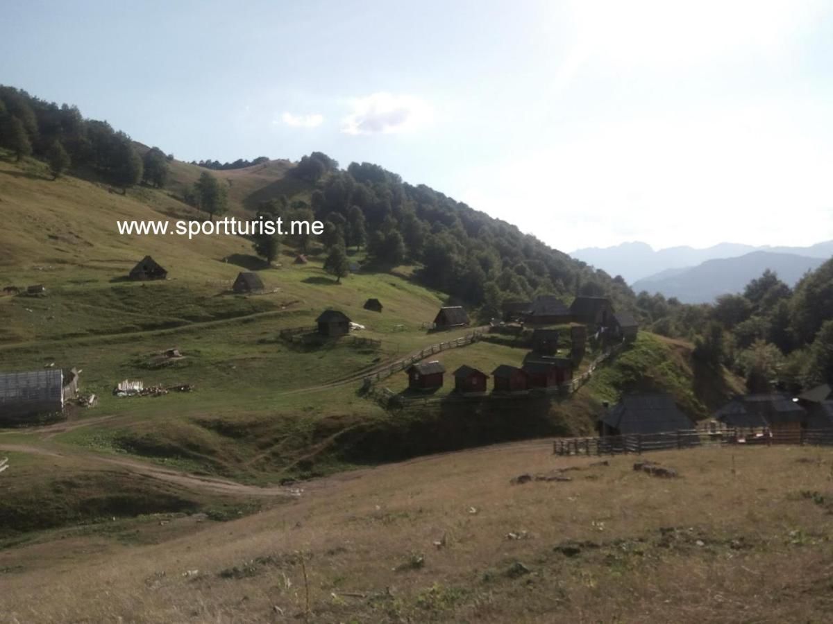 Загородные дома Eco Village Goles Колашин-18