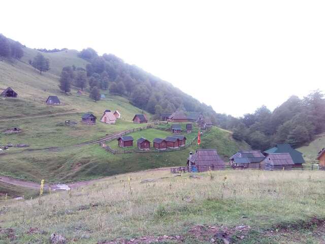 Загородные дома Eco Village Goles Колашин-13