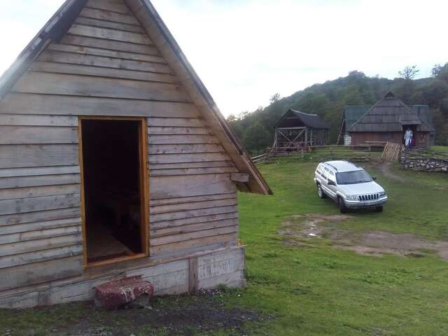 Загородные дома Eco Village Goles Колашин-10
